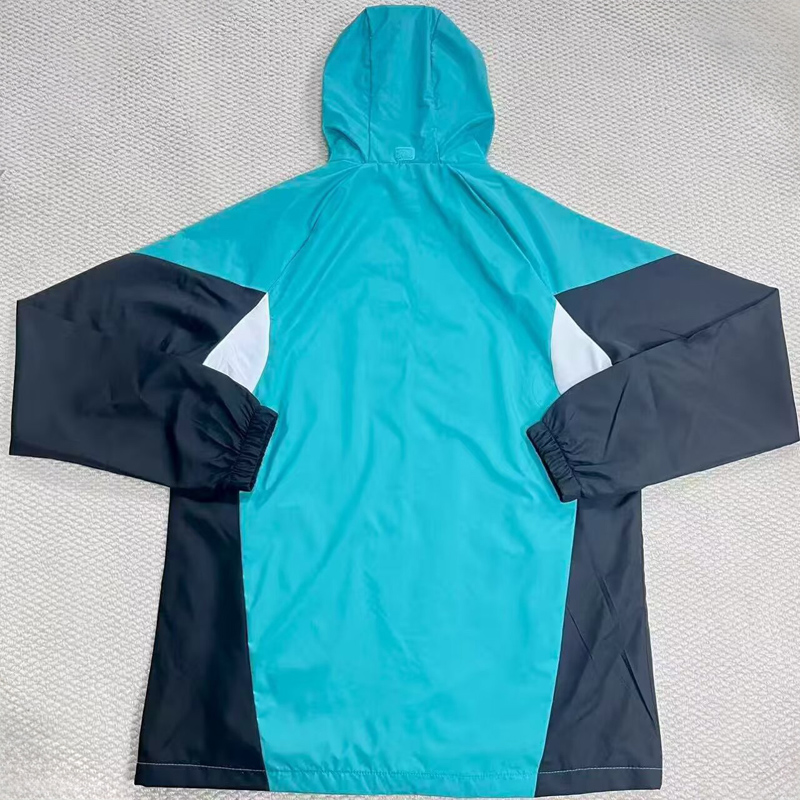 25-26 Newcastle Green Windbreaker