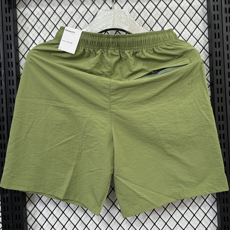 D900 NK Green Casual Short Pants