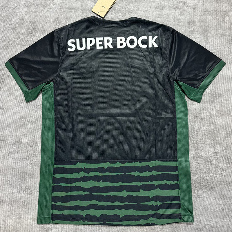 25-26 Sporting Lisbon Christmas Edition Fans Soccer Jersey (圣诞版)