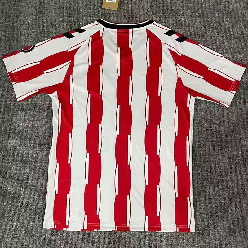 25-26 Sunderland Home Fans Soccer Jersey