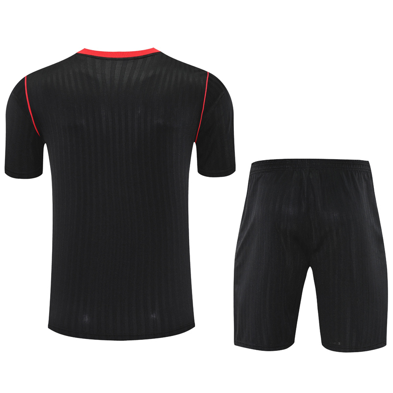 25-26 Man Utd Black Training Short Suit