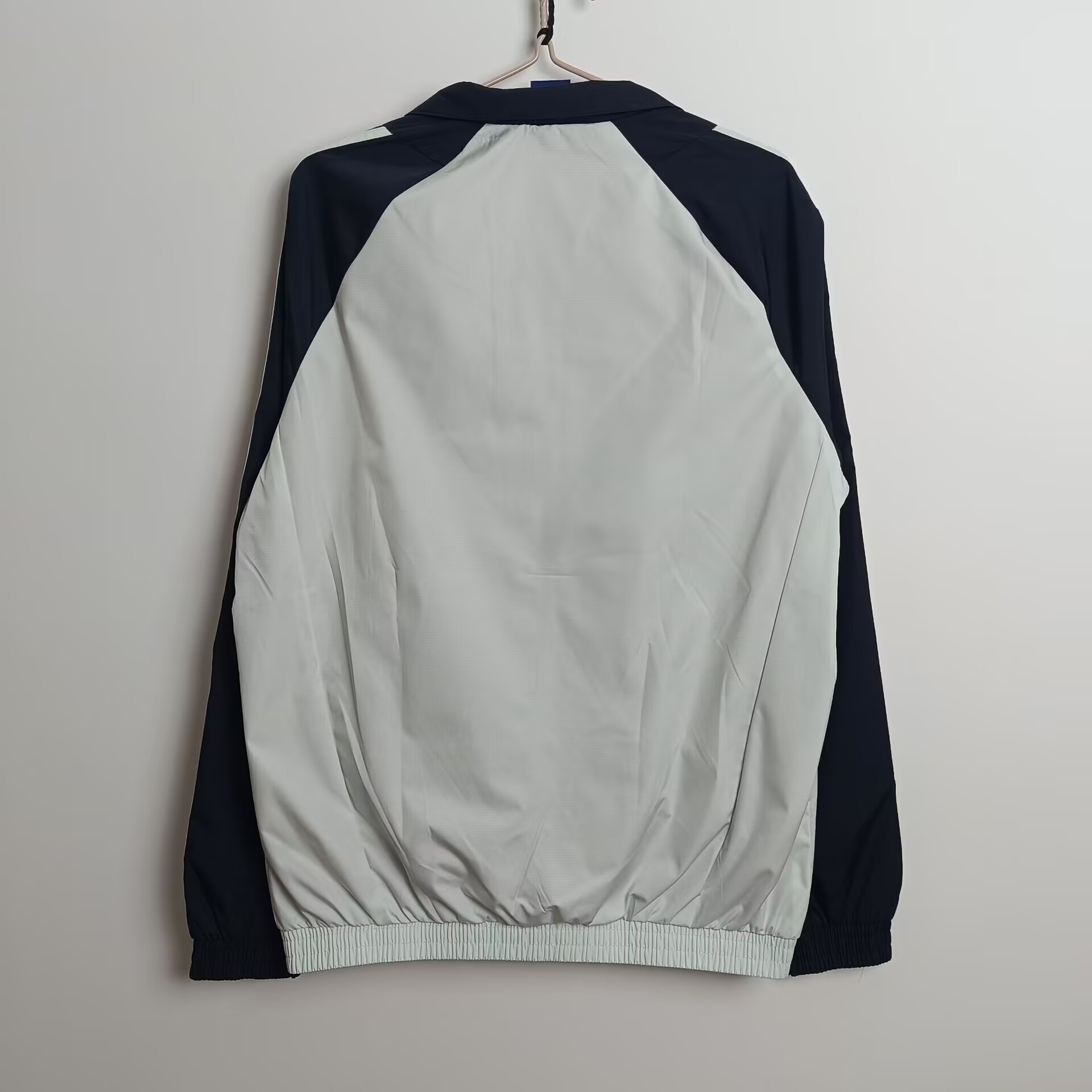 24-25 RMA Black White Windbreaker