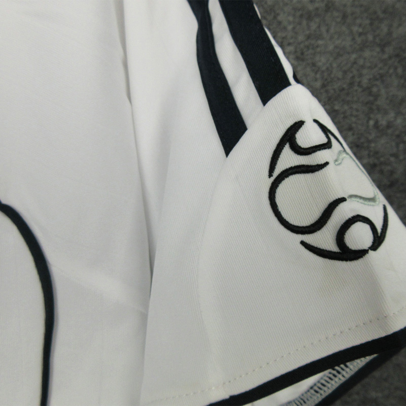 2006-2007 RMA Home Retro Soccer Jersey