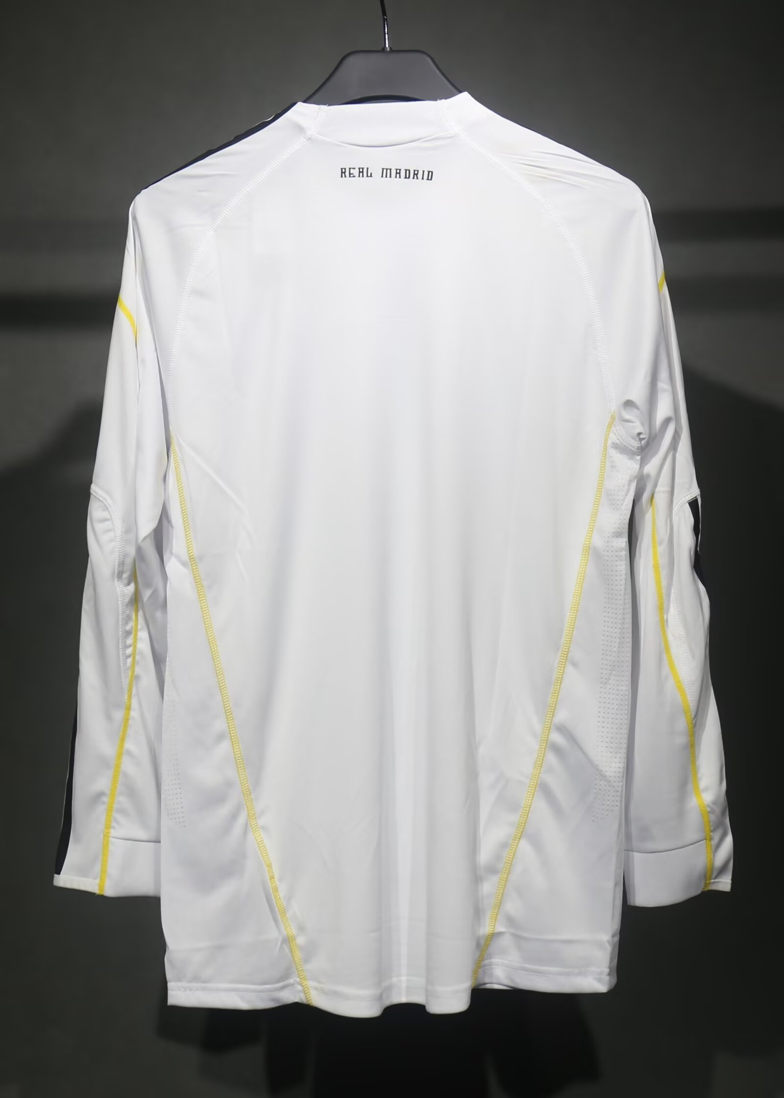 2009-2010 RMA Home Player Version 长袖球员 Long Sleeve Retro Soccer Jersey