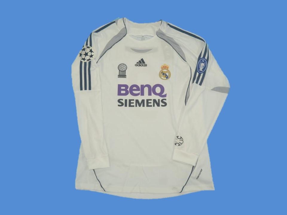 2006-2007 RMA Home Retro Soccer Jersey