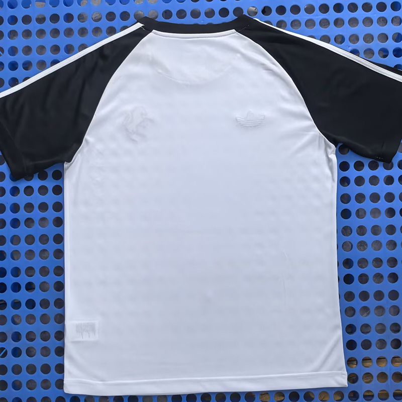 25-26 JUV White Training shirts (黑袖)