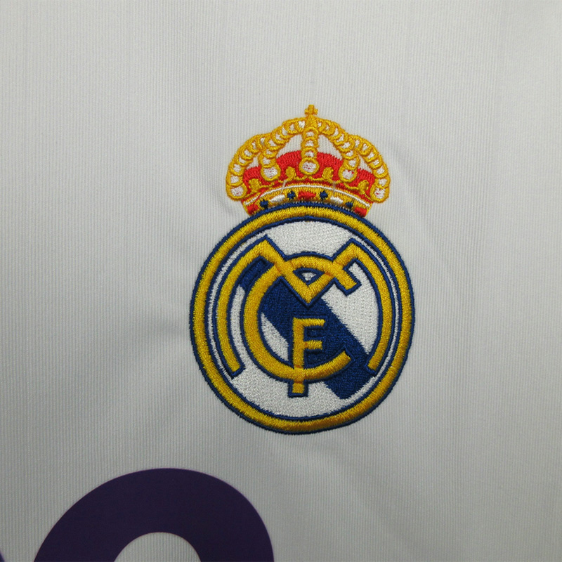2006-2007 RMA Home Retro Soccer Jersey