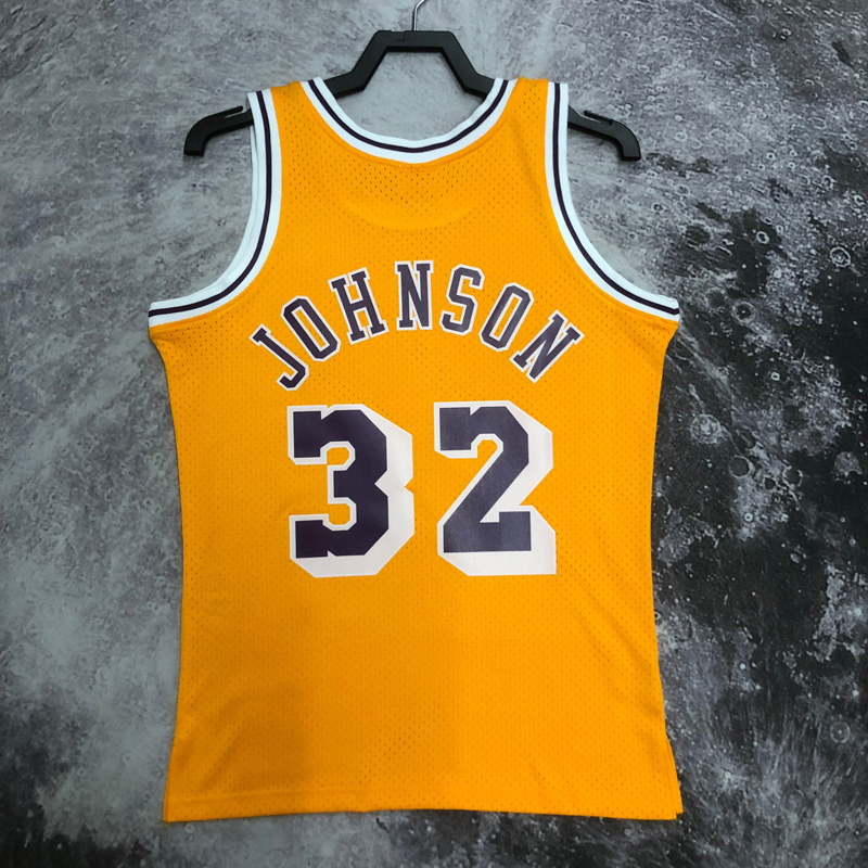 1984-85 LAKERS JOHNSON #32 Yellow Retro Top Qua...