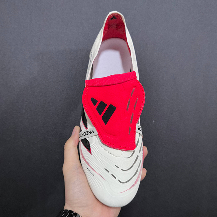 PREDATOR ACCURACY FG BOOTS Soccer Shoes-White/Black