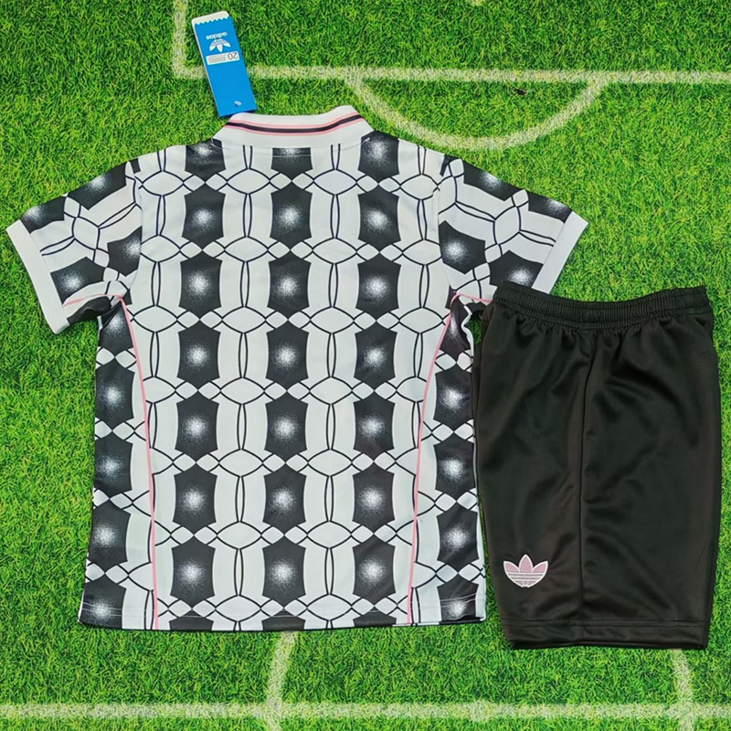 25-26 JUV Black White Casual Edition Kids Training