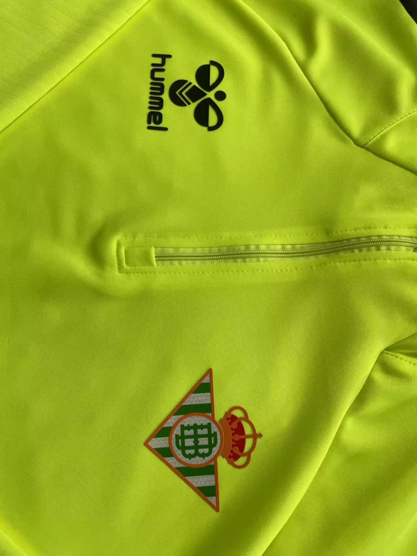 24-25 Real Betis Fluorescent green Half Pull Tracksuit (Pants Have Pocket)(半拉链)
