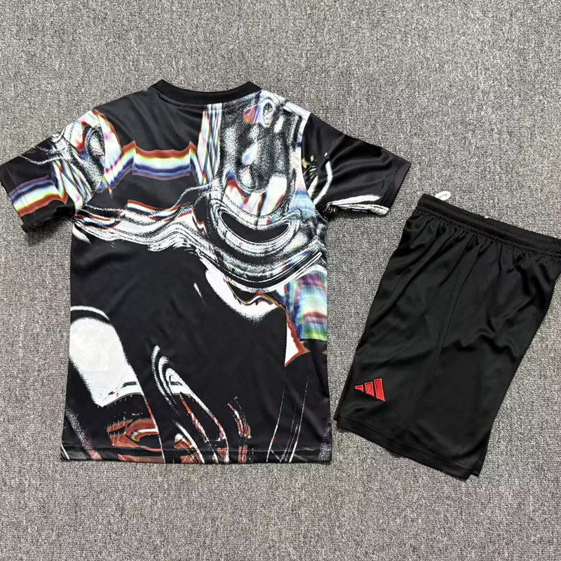 25-26 Man Utd Black Special Edition Kids Training