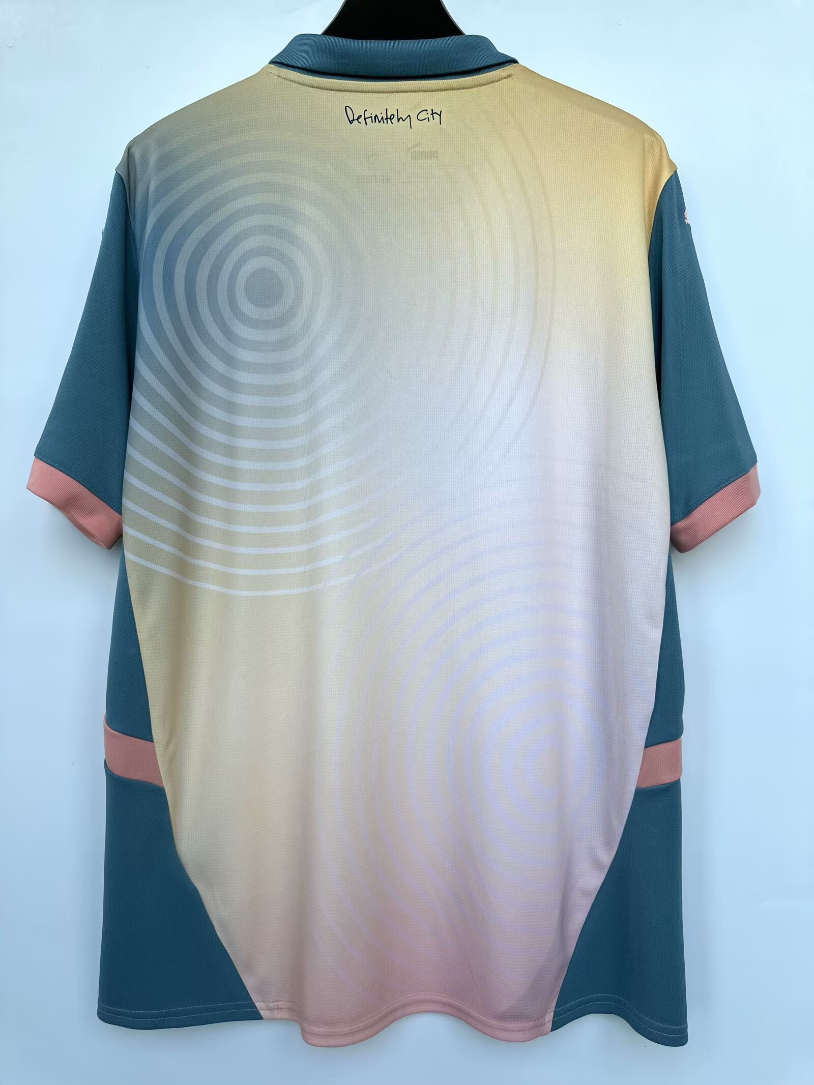 24-25 Man City 1:1 High quality version Fans Soccer Jersey